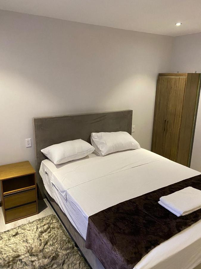 Hotel Ritzz باراماريبو المظهر الخارجي الصورة