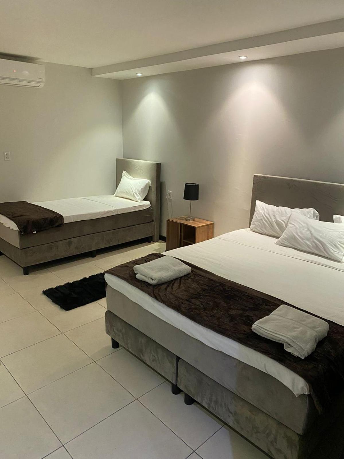 Hotel Ritzz باراماريبو المظهر الخارجي الصورة